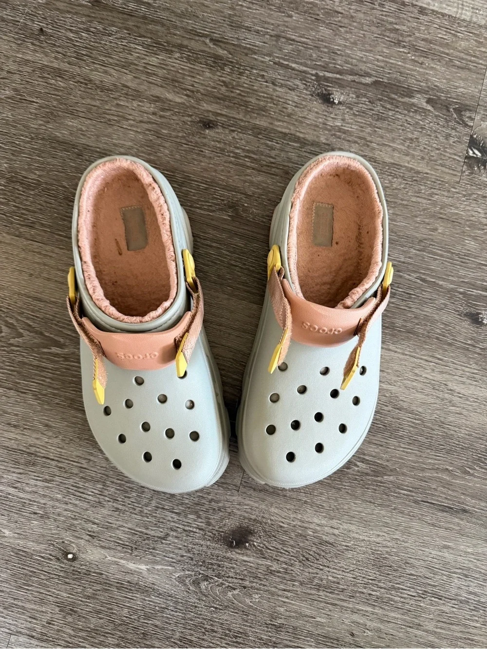 CROCS light gray